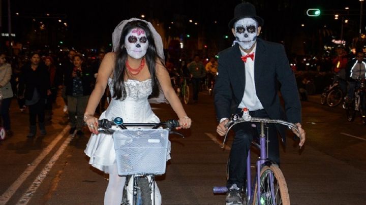 ¡Será de noche! Lánzate al Paseo Ciclista en CDMX por Día de Muertos 2022