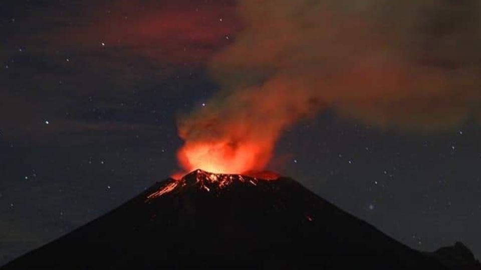 VIDEO Registran fuerte EXPLOSIÓN de Volcán Popocatépetl, piden no acercarse. Foto: México Ambiental