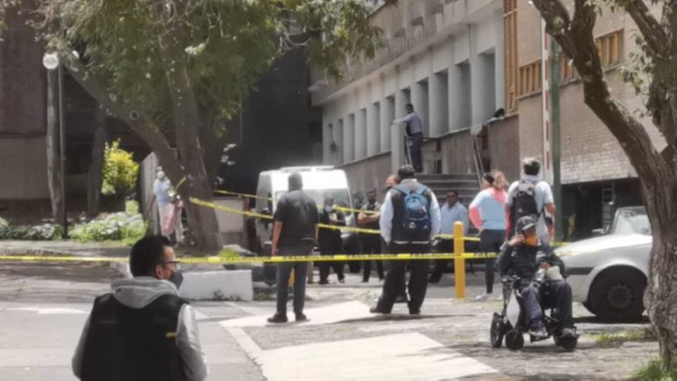 SUICIDIO Estudiante de Medicina se avienta de edificio en Ciudad Universitaria UNAM. Foto: Especial