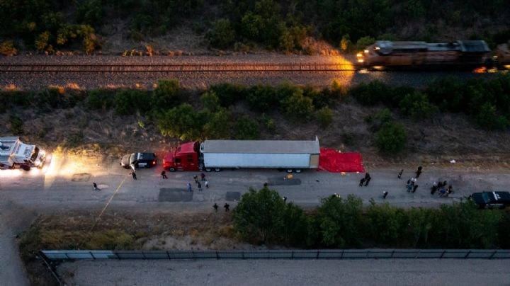 Conductor de tráiler acusado de tráfico de personas finge ser sobreviviente