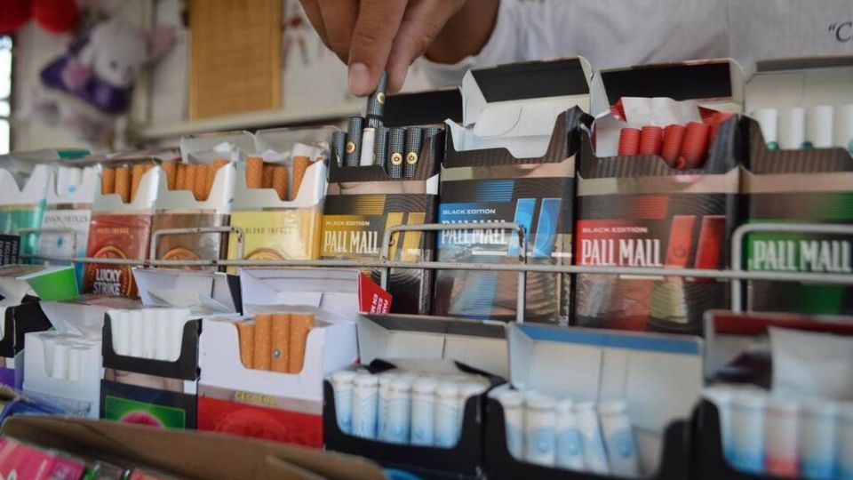 Gobierno quiere prohibir venta libre de cigarros en tiendas y espacios públicos. Foto: Especial