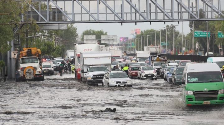 VIDEOS Lluvia provoca inundaciones en Circuito Interior y Aeropuerto CDMX