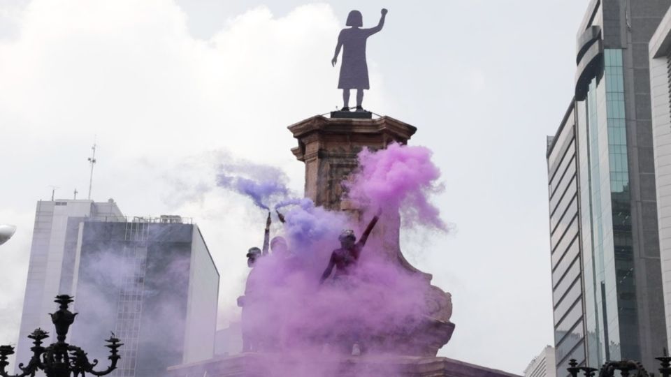 Gobierno quitará Antimonumenta en Glorieta de Las Mujeres que Luchan. Foto: Vivas Nos Queremos