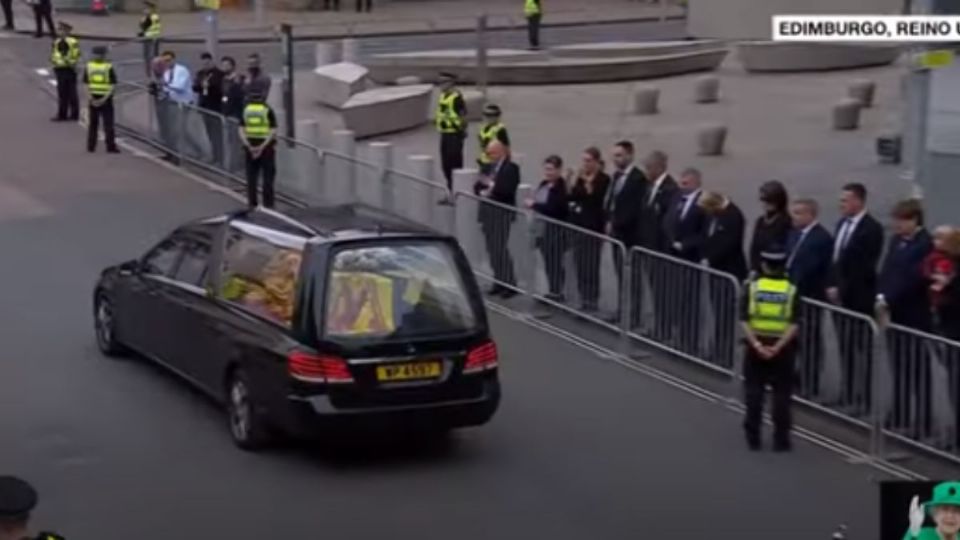 Funeral de la reina Isabel II: Así llevaron el féretro