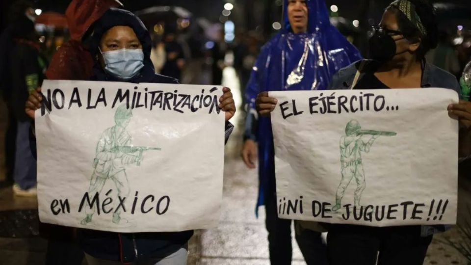 VIDEOS Así se puso la Marcha contra la Militarización de México. Foto: Artículo 19 MX