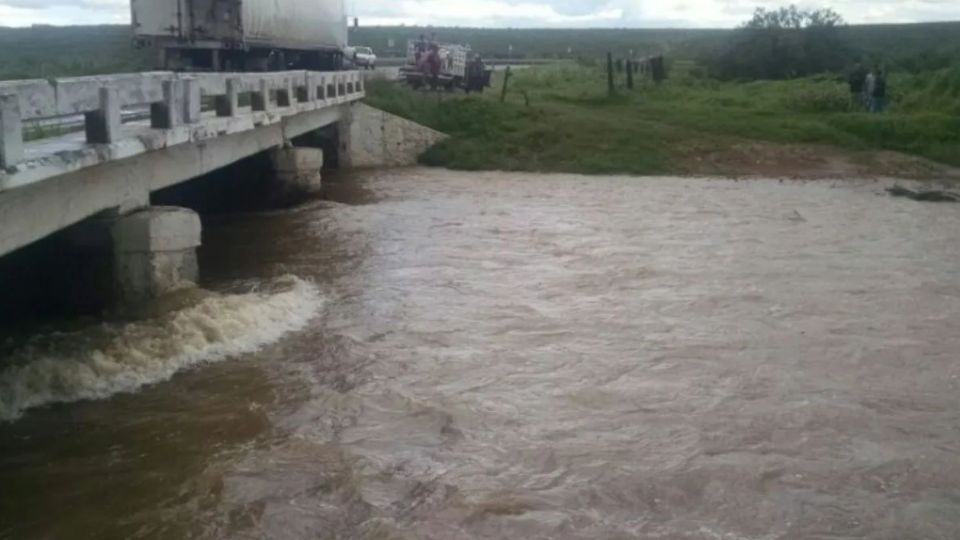 Lograron rescatar a una menor de 11 años luego de que la arrastrara la corriente
