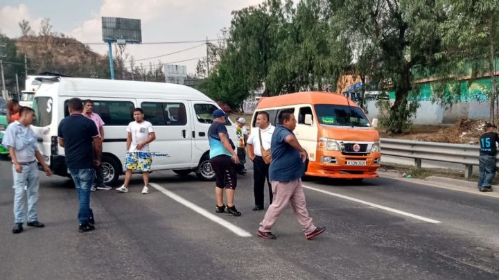 Bloqueo de Transportistas en la carretera México-Pachuca es por adeudos