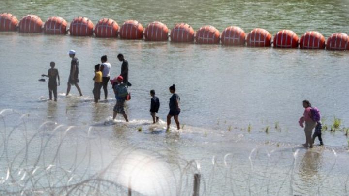 AMLO agradece a Biden por denunciar boyas contra migrantes de Texas