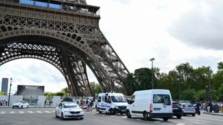 Ante una amenaza de bomba evacúan la Torre Eiffel