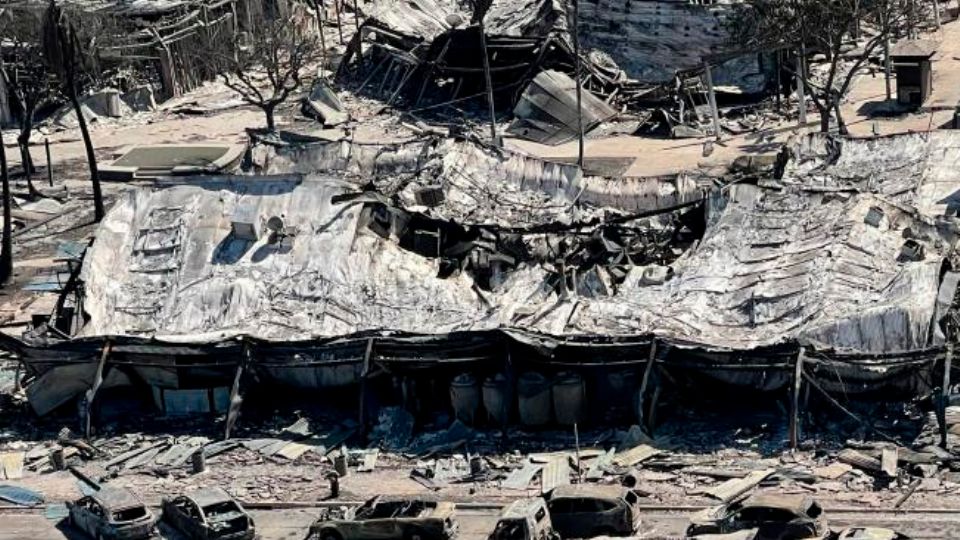 La policía de Maui, en Hawái hace recuento de los daños por los incendios forestales que ascienden a 6 mmdd
