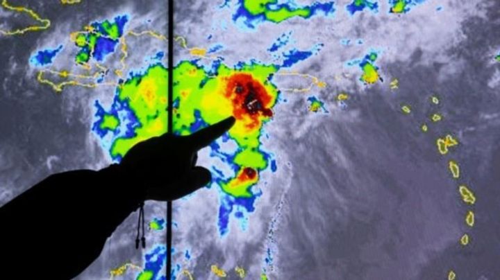 Tormenta tropical ‘Idalia’ se fortalece a huracán categoría 1; se dirige hacia Florida